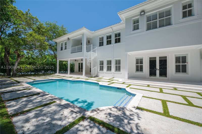 7 bedroom SingleFamilyResidence at 680 Destacada Ave, Cutler Oaks Estates, Coral Gables — photo 1