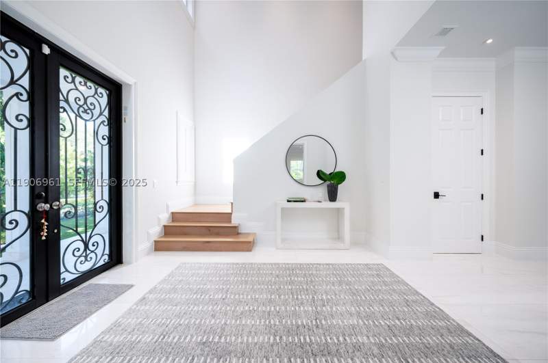 7 bedroom SingleFamilyResidence at 680 Destacada Ave, Cutler Oaks Estates, Coral Gables — photo 2