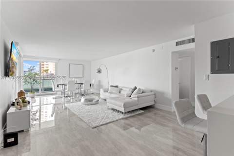 100 Bayview Dr 227, Sunny Isles Beach FL - photo 14 of 48