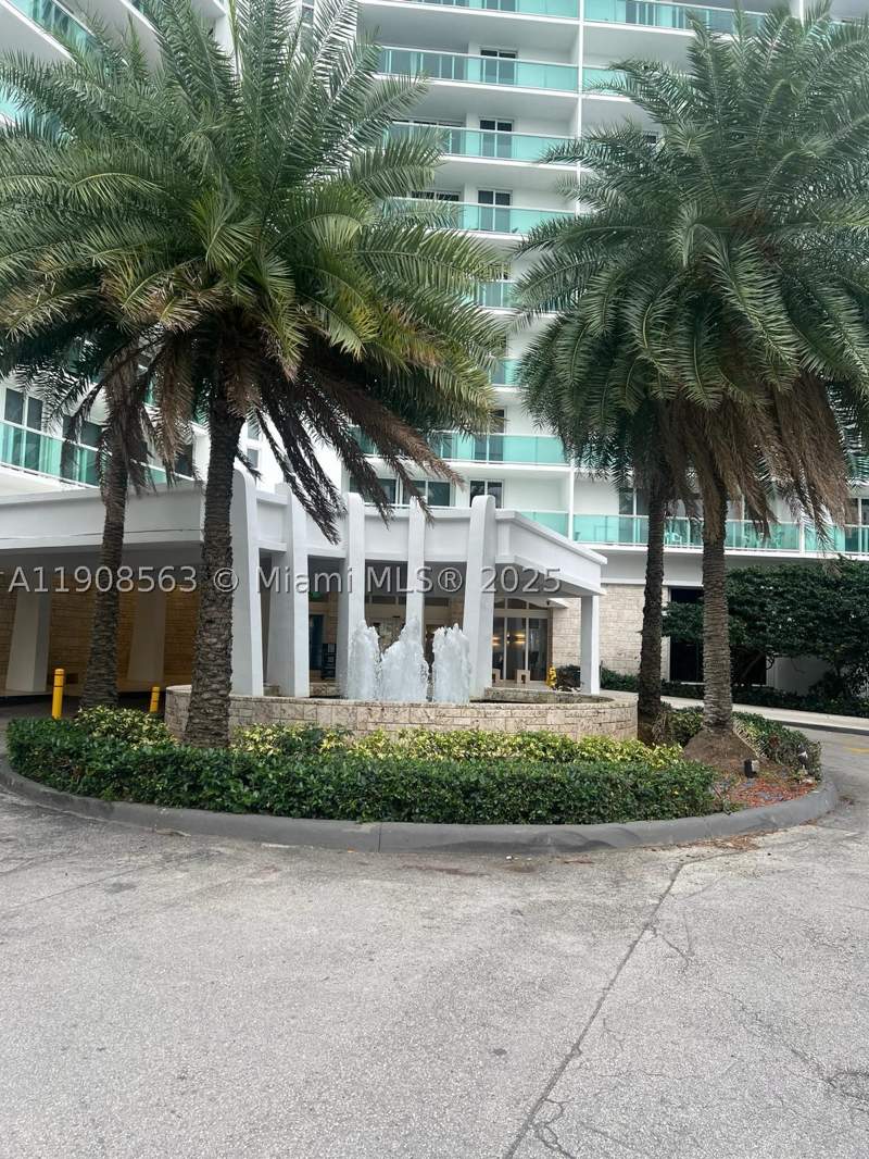 2 bedroom Condominium at 100 Bayview Dr 227, Arlen House East Condo, Sunny Isles Beach — photo 4