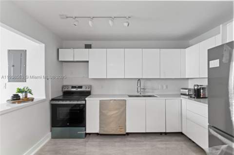 100 Bayview Dr 227, Sunny Isles Beach FL - photo 9 of 48