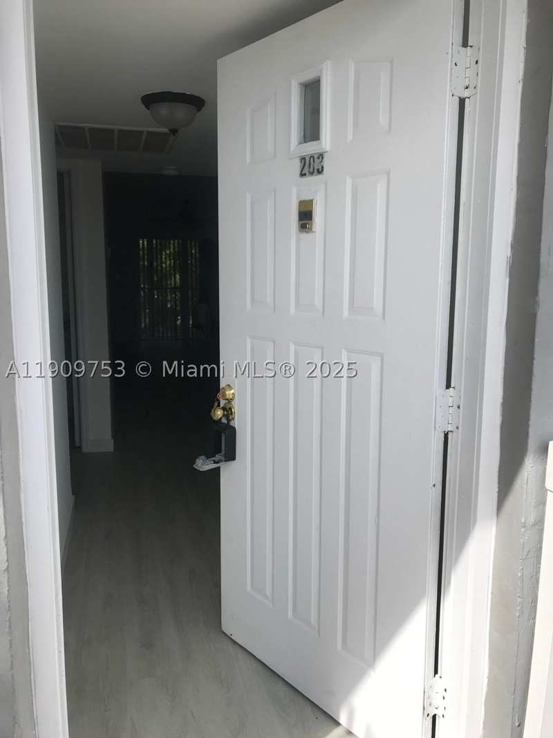 2 bedroom Condominium at 438 NE 210th Cir Ter 203-4B, Monterey Village-Two Cond, Miami — photo 1