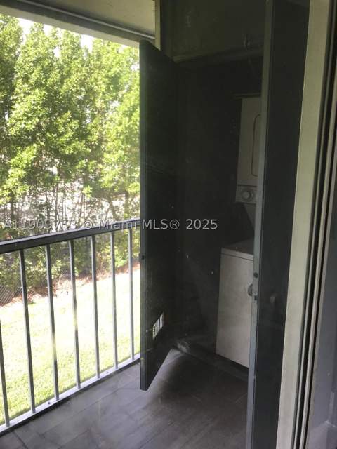 438 NE 210th Cir Ter 203-4B, Miami FL - photo 20 of 20
