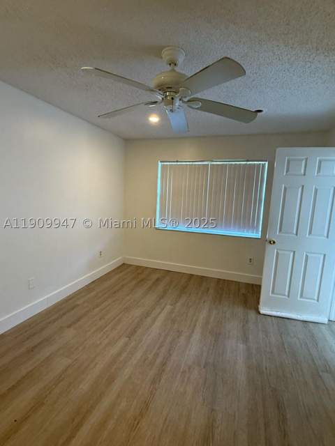 438 NE 210th Cir Ter 202-4B, Miami FL - photo 11 of 23