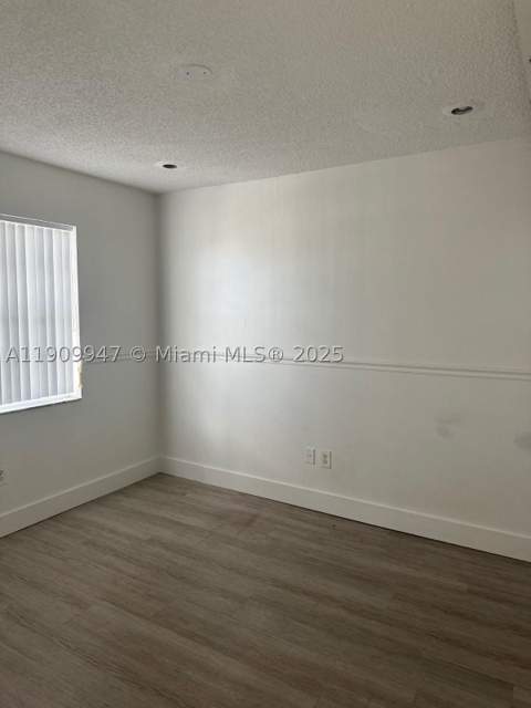 438 NE 210th Cir Ter 202-4B, Miami FL - photo 8 of 23