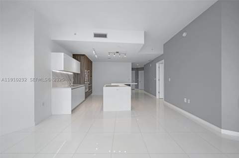 851 NE 1st Ave 4204, Miami FL - photo 10 of 27