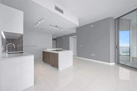 851 NE 1st Ave 4204, Miami FL - photo 9 of 27