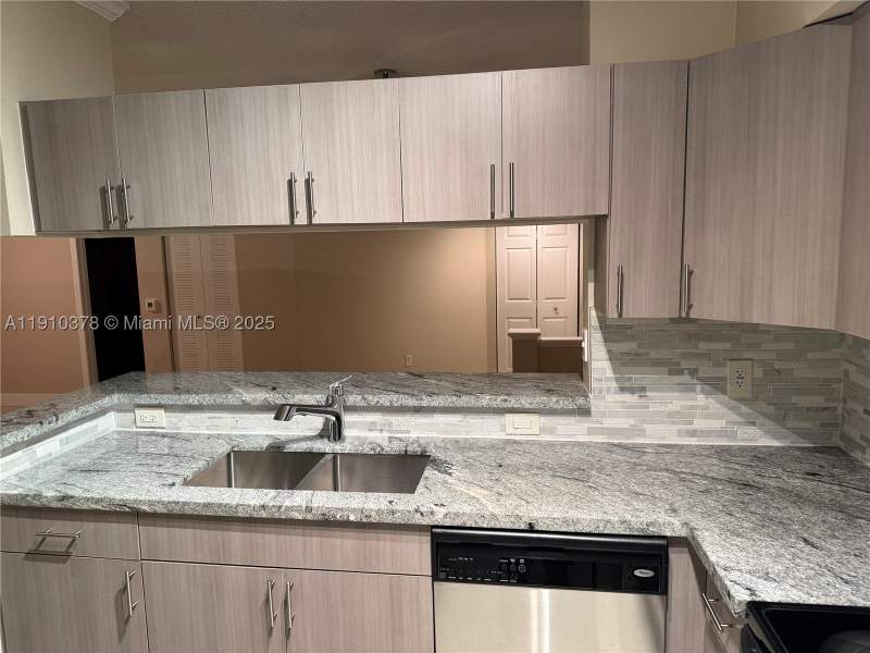 2 bedroom Condominium at 17150 N Bay Rd 2102, Porto Bellagio Condo, Sunny Isles Beach — photo 5