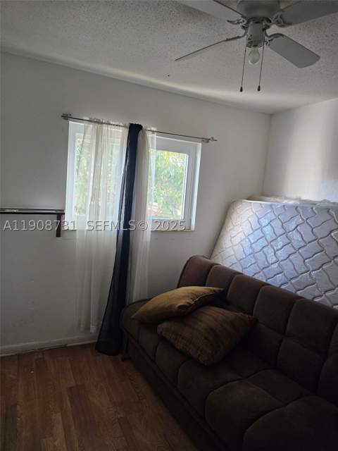 15151 Railroad Dr, Miami Gardens FL - photo 15 of 21