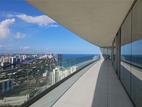 18975 Collins Ave 4605, Sunny Isles Beach FL - photo 9 of 43
