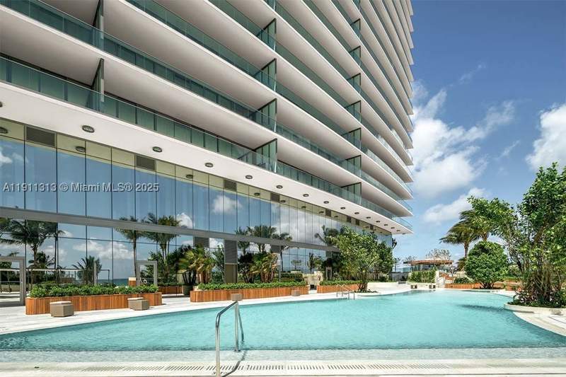 2 bedroom Condominium at 18975 Collins Ave 3104, 18975 Collins Condo, Sunny Isles Beach — photo 2