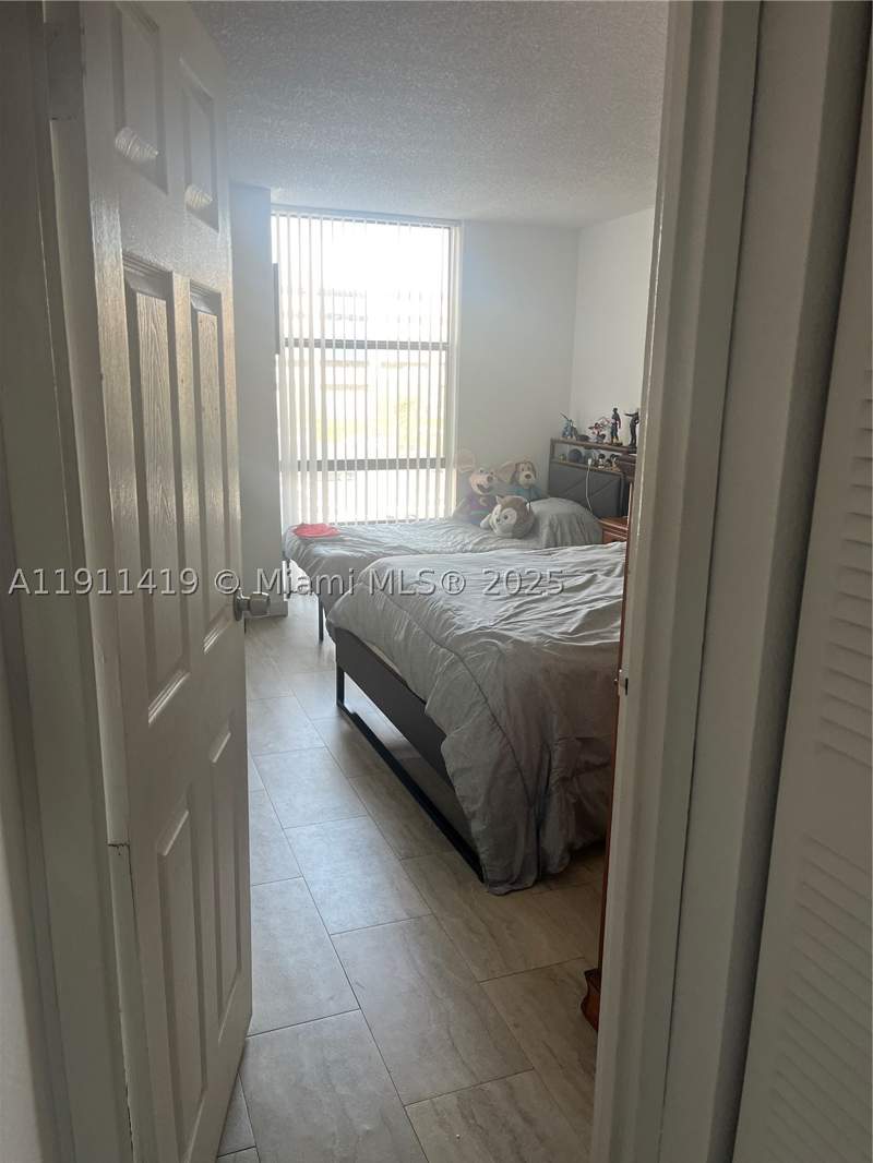 1 bedroom Condominium at 1825 W 44th Pl 309, Imperial Terraces Condo, Hialeah — photo 4