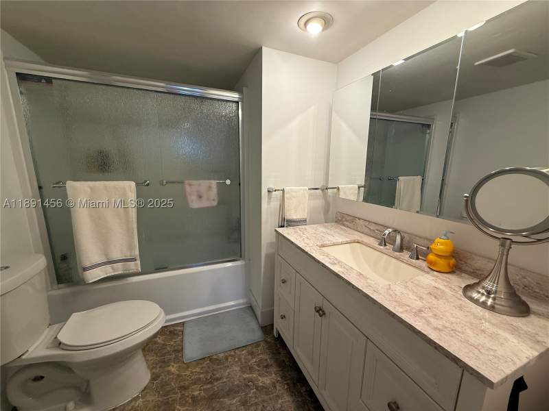 1 bedroom Condominium at 2780 NE 183rd St 1415, Commodore Plaza Condo, Aventura — photo 4