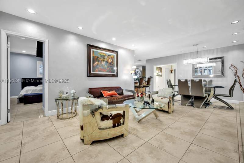 4 bedroom SingleFamilyResidence at 16901 SW 298th St, Charlton Manors, Homestead — photo 5