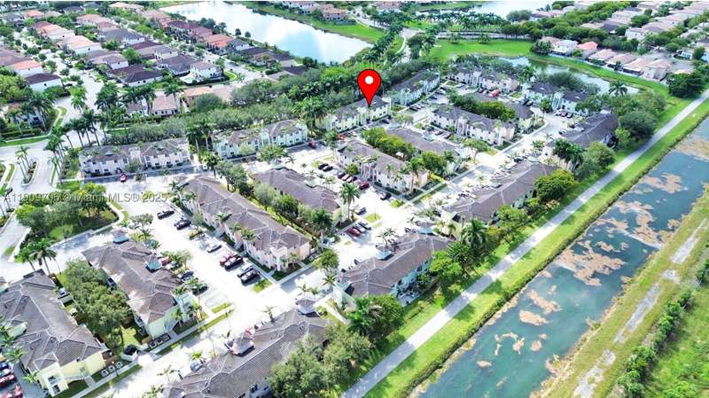 2 bedroom Condominium at 2610 NE 3rd Dr 203, Caribbean Isles Villas Co, Homestead — photo 3