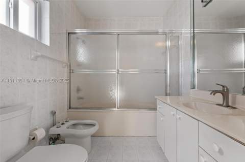 8761 NW 142nd St, Miami Lakes FL - photo 22 of 41