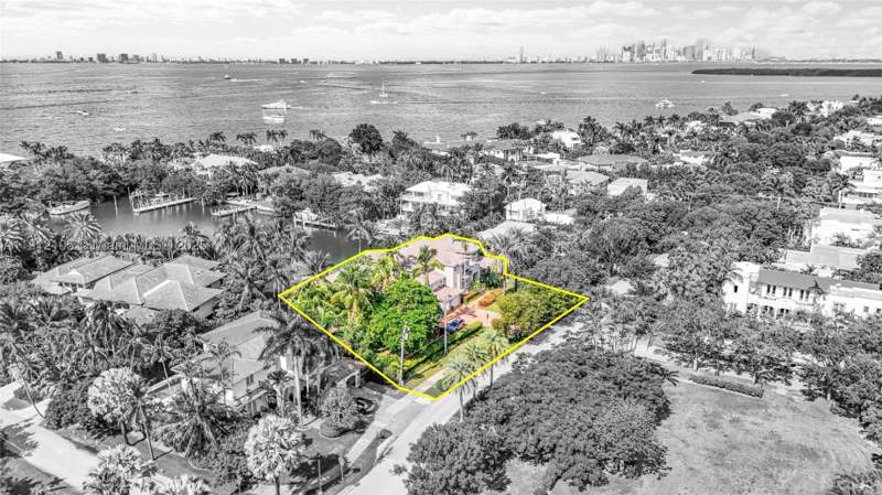 7 bedroom SingleFamilyResidence at 550 Harbor Dr, Hurricane Cove, Key Biscayne — photo 5