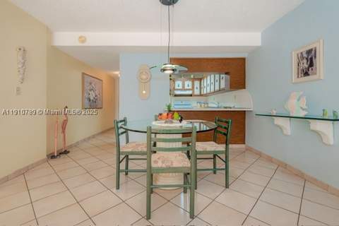 1890 W 56th St 1423, Hialeah FL - photo 6 of 27