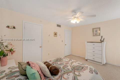 1890 W 56th St 1423, Hialeah FL - photo 8 of 27