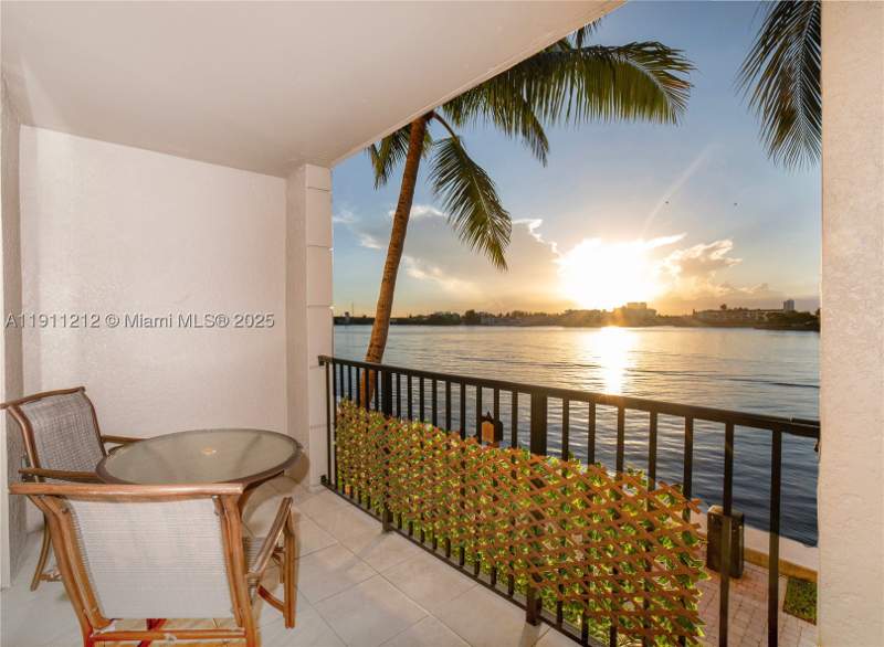 2 bedroom Condominium at 17150 N Bay Rd 2207, Porto Bellagio Condo, Sunny Isles Beach — photo 2