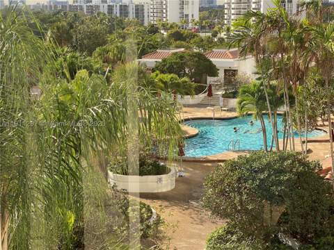 20281 E Country Club Dr 511, Aventura FL - photo 8 of 59
