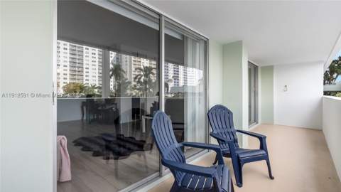 500 Bayview Dr 117, Sunny Isles Beach FL - photo 19 of 23