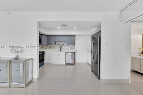 17720 N Bay Rd 803, Sunny Isles Beach FL - photo 11 of 41