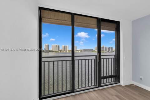 17720 N Bay Rd 803, Sunny Isles Beach FL - photo 20 of 41