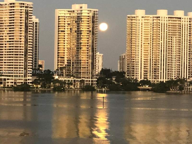 2 bedroom Condominium at 17720 N Bay Rd 803, Bay Country Club Condo, Sunny Isles Beach — photo 3