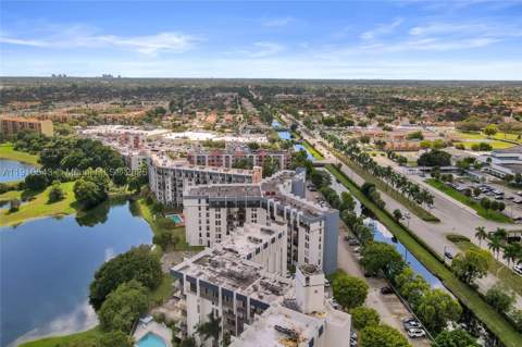 9686 Fontainebleau Blvd 507, Miami FL - photo 17 of 34