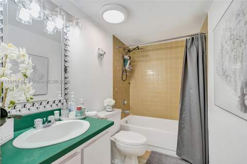 9686 Fontainebleau Blvd 507, Miami FL - photo 9 of 34