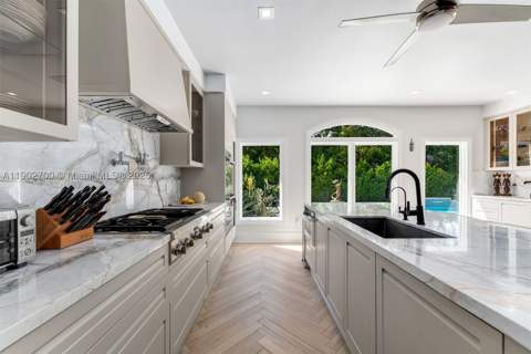 5770 SW 100th St, Pinecrest FL - photo 16 of 57