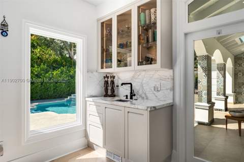 5770 SW 100th St, Pinecrest FL - photo 17 of 57