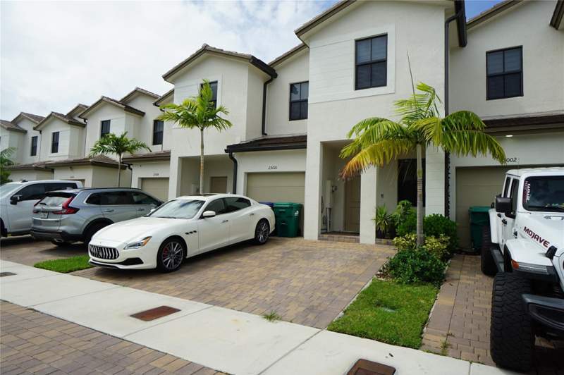 4 bedroom Townhouse at 23010 SW 128th Place 23010, Siena Reserve, Miami — photo 3