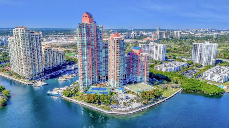 2 bedroom Condominium at 3370 Hidden Bay Dr 804, 100 Hidden Bay Condo, Aventura — photo 2