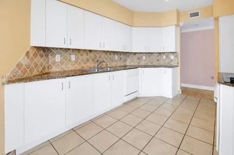 3370 Hidden Bay Dr 804, Aventura FL - photo 22 of 41
