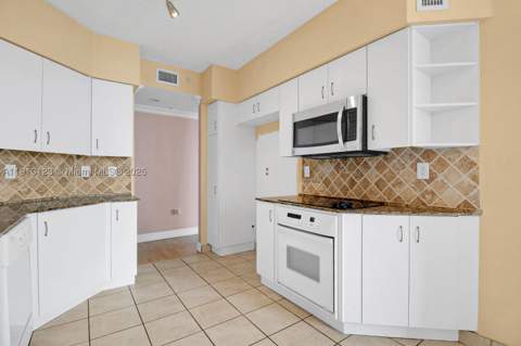 3370 Hidden Bay Dr 804, Aventura FL - photo 24 of 41