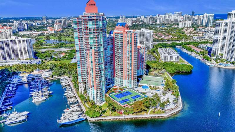 2 bedroom Condominium at 3370 Hidden Bay Dr 804, 100 Hidden Bay Condo, Aventura — photo 3