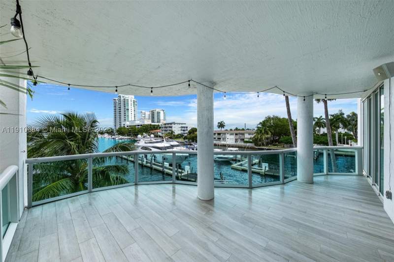 3 bedroom Townhouse at 7918 Harbour Island Dr 207, 360 Condo C, North Bay Village — photo 5