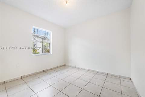 682 W 37th St, Hialeah FL - photo 12 of 23
