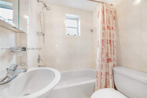 682 W 37th St, Hialeah FL - photo 9 of 23