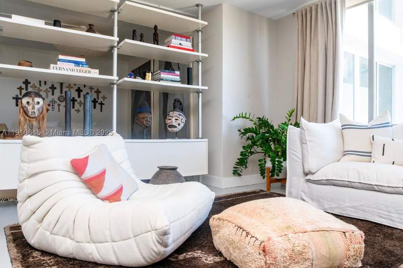 0 bedroom Condominium at 1000 West Ave 1504, Mirador 1000 Condo, Miami Beach — photo 4