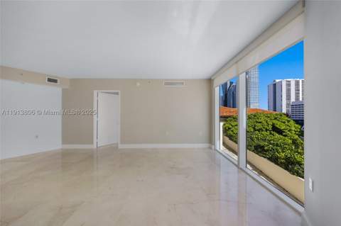150 Sunny Isles Blvd 601, Sunny Isles Beach FL - photo 11 of 43