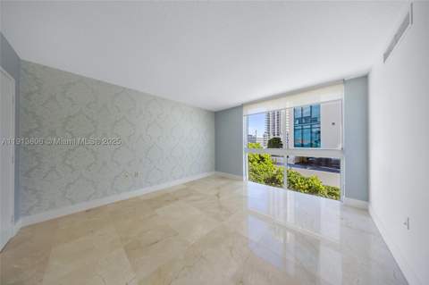 150 Sunny Isles Blvd 601, Sunny Isles Beach FL - photo 13 of 43