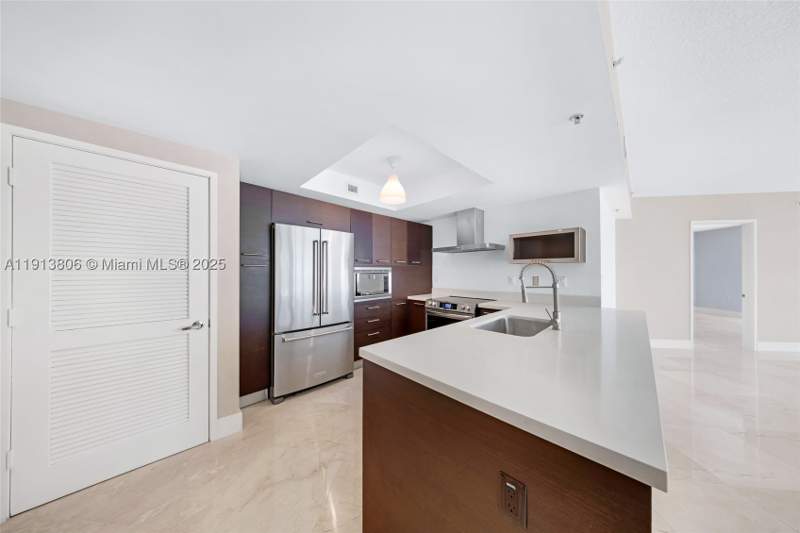 3 bedroom Condominium at 150 Sunny Isles Blvd 601, St Tropez On The Bay 1 Co, Sunny Isles Beach — photo 3