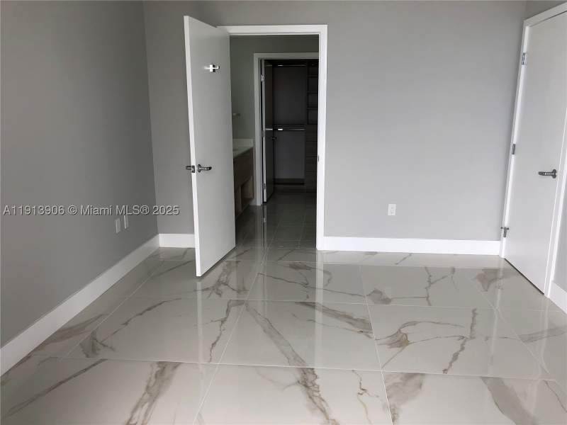 2 bedroom Condominium at 16385 Biscayne Blvd 3003, The Harbour North Condo, North Miami Beach — photo 4