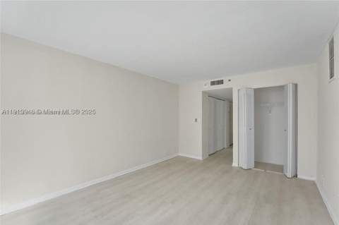 7601 E Treasure Dr 406, North Bay Village FL - photo 23 of 39