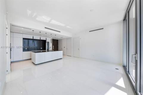 300 Biscayne Boulevard Way 3506W, Miami FL - photo 13 of 82