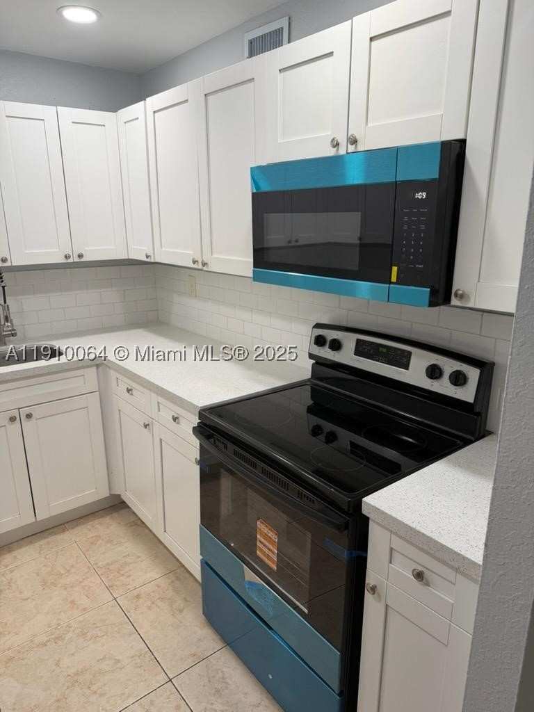 3 bedroom Condominium at 1805 W 56th St 412, Cambridge Condo, Hialeah — photo 1