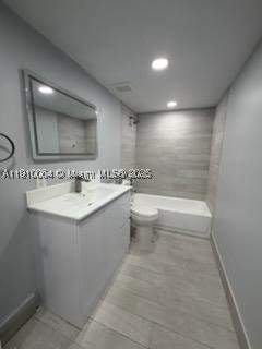 1805 W 56th St 412, Hialeah FL - photo 9 of 20
